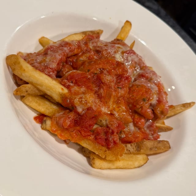Pizza Fries / Tots.